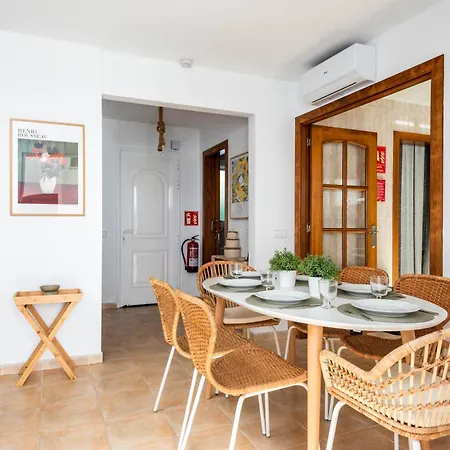 3 Bedroom Villa, 300m To Arenal D'en Castell *