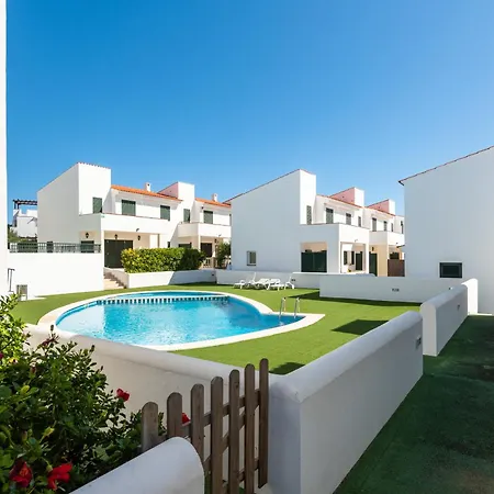 3 Bedroom Villa, 300m To Arenal D'en Castell Holiday home