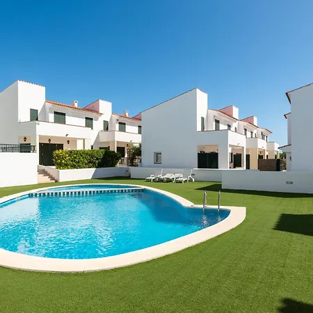 Semesterbostad 3 Bedroom Villa, 300m To Arenal D'en Castell