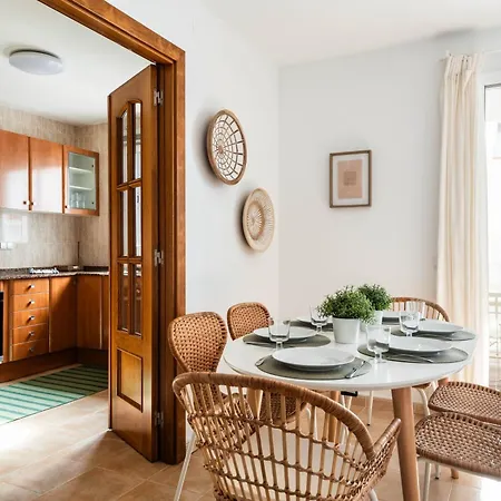 Semesterbostad 3 Bedroom Villa, 300m To Arenal D'en Castell Punta Grossa